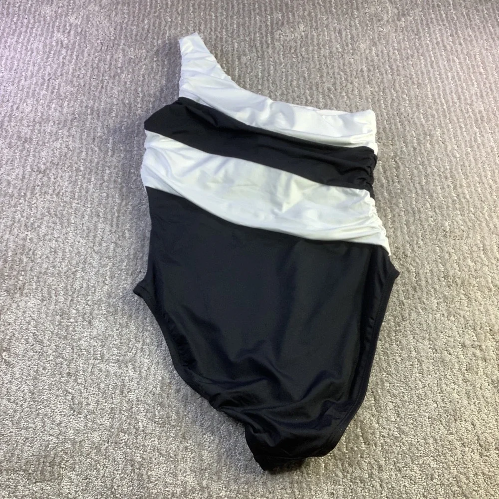 La Blanca Womens One Shoulder Tummy Control Swimsuit Black White Size 8 NWT‎